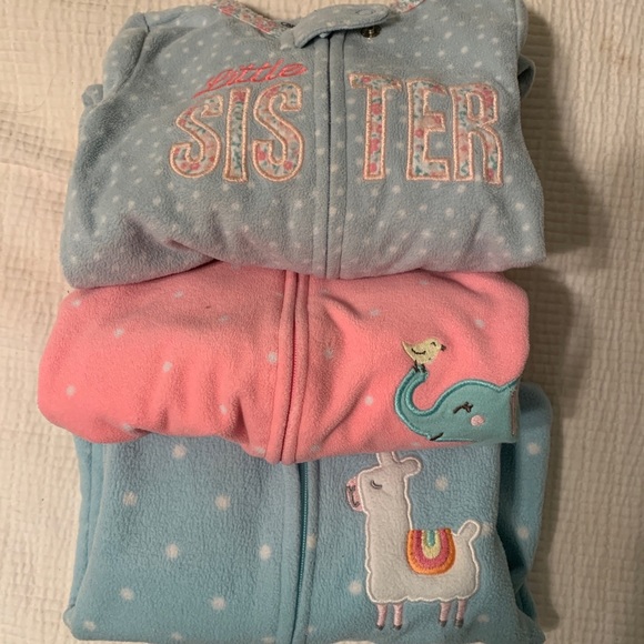 Bundle of 3 fleece pjs - Picture 2 of 2